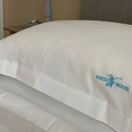 White House Luxury Hospitality 2* Olbia