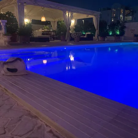 White House Luxury Hospitality 2* Olbia