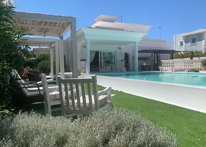 Gasthuis White House Luxury Hospitality Olbia