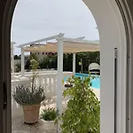 White House Luxury Hospitality بيت ضيافة
