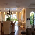 White House Luxury Hospitality أولبيا