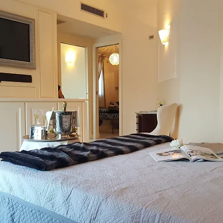 White House Luxury Hospitality 4*