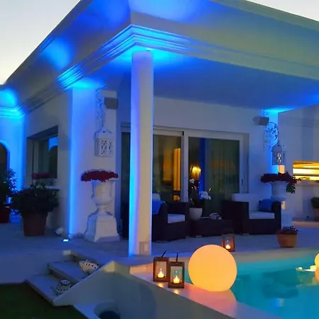 White House Luxury Hospitality Pensjonat 4*