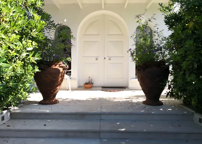 White House Luxury Hospitality Gasthof